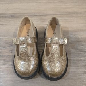 Cat & jack glitter size 8c